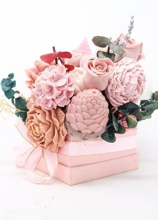 Mixed Red & Pink Pink Box 10-12 Flowers SoapFleur Forever Soap Bouquet with Dehydrated Botanicals