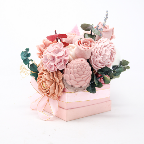 Mixed Red & Pink Pink Box 10-12 Flowers SoapFleur Forever Soap Bouquet with Dehydrated Botanicals