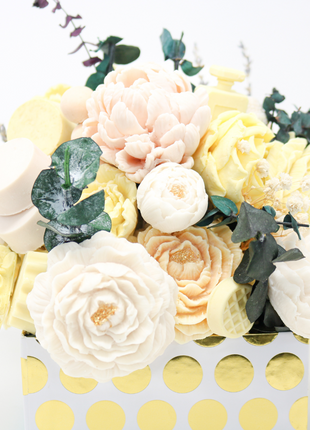 Mixed Yellow Blue Box 12-14 Flowers SoapFleur Forever Soap Bouquet with Dehydrated Botanicals